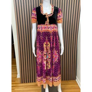 One Flight Up Women's Hippie Halloween Costume XS-S Gypsy Purple Renaissance